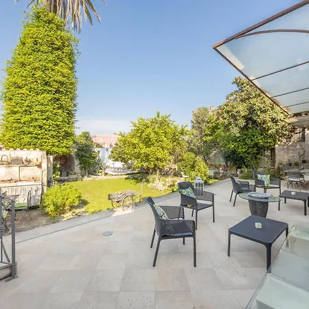 Apulia Honor Palace *