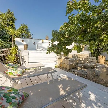 Apulia Honor Palace Vila *