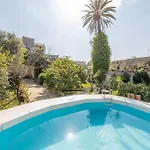 Apulia Honor Palace